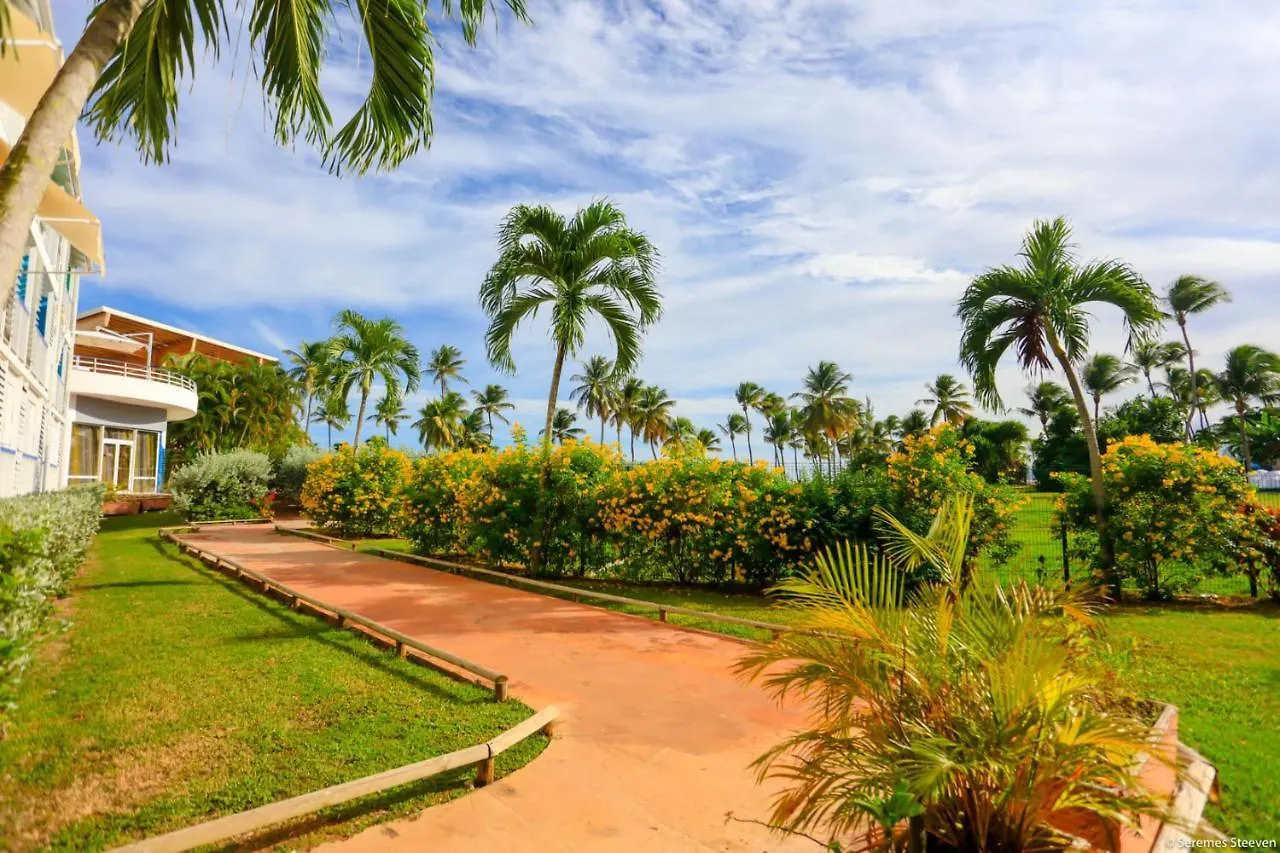 Le Paradis Studio Avec Son Access Plage Et Sans Coupure D'Eau Le Gosier  Guadeloupe