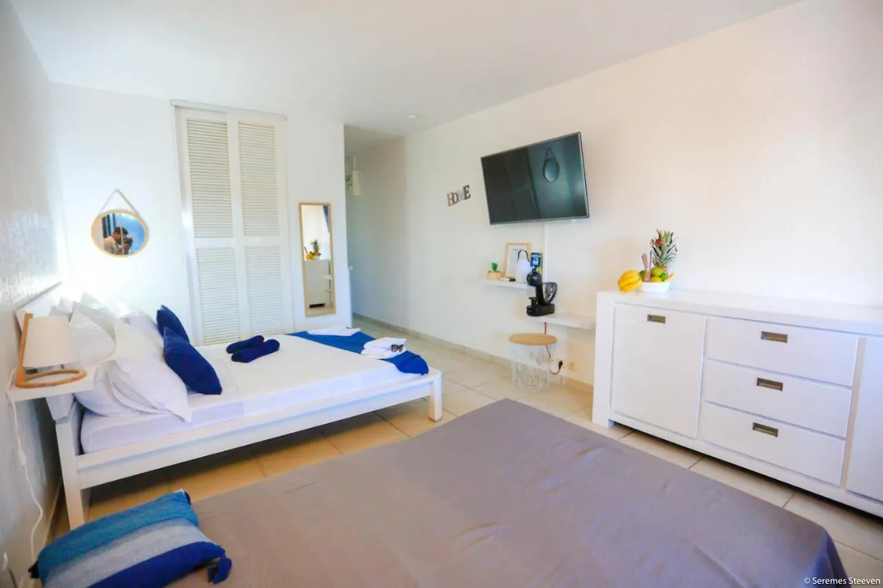 Le Paradis Studio Avec Son Access Plage Et Sans Coupure D'Eau Le Gosier