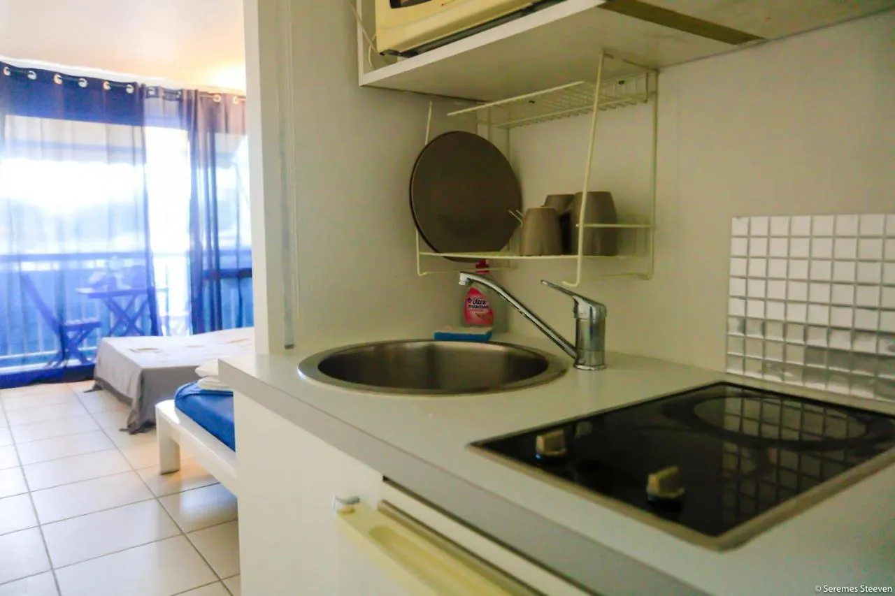Apartment Le Paradis Studio Avec Son Access Plage Et Sans Coupure D'Eau Le Gosier  Guadeloupe