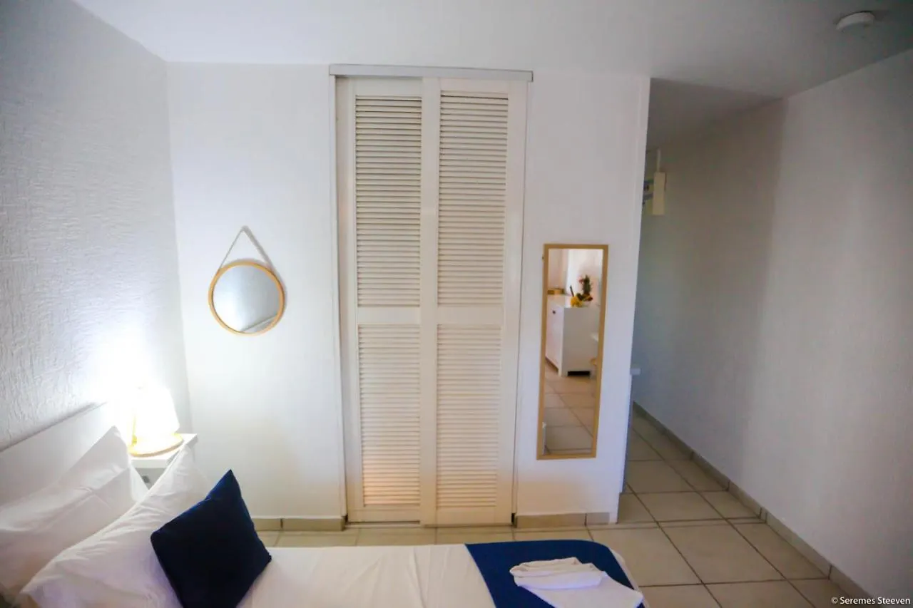 Le Paradis Studio Avec Son Access Plage Et Sans Coupure D'Eau Le Gosier  0*, Le Gosier (Grande-Terre) Guadeloupe